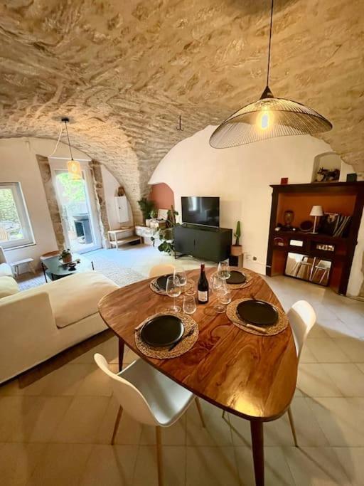Charmante Maison De Village Au Pied Du Luberon Cabrieres-d'Aigues 外观 照片